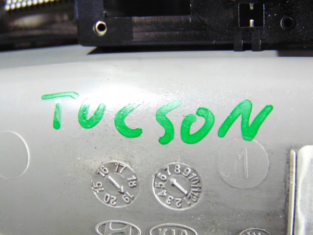 фото №9, Лампа освещение кабины бардачок tucson iii