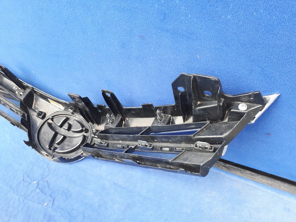 фото №11, Toyota corolla e16 lift 2016-2018 16- решітка радіатора решітка радіатора