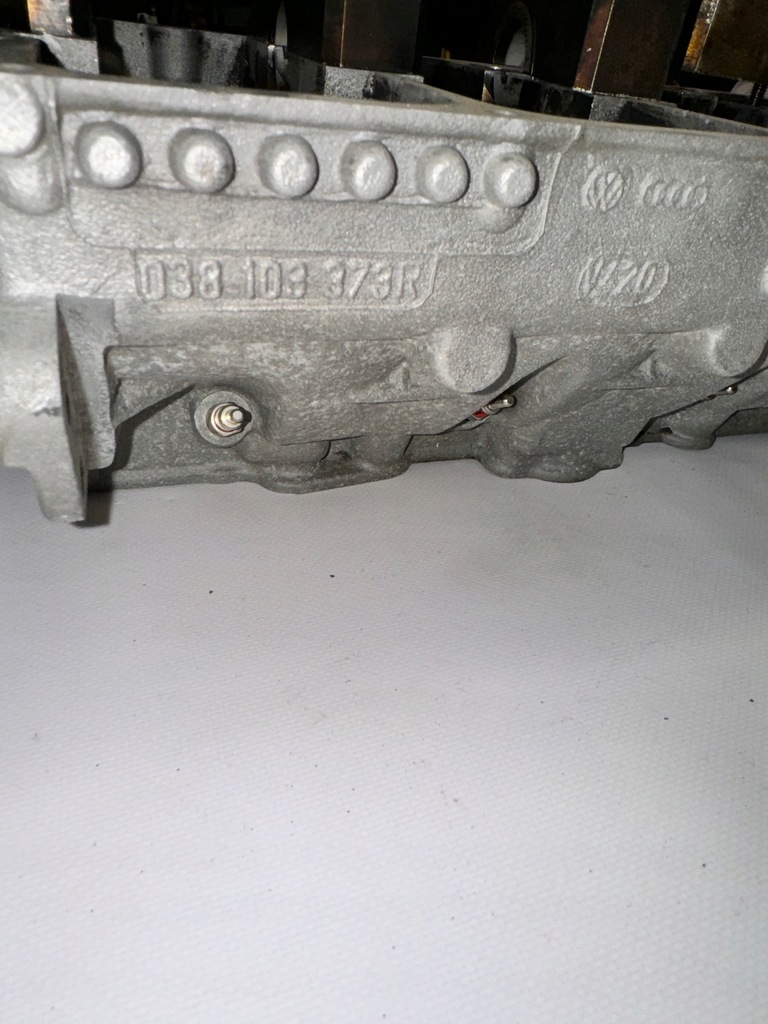 фото №6, Головка audi vw 1.9 tdi bls audi оригінальний номер 038103373r вал розподільного валу головка
