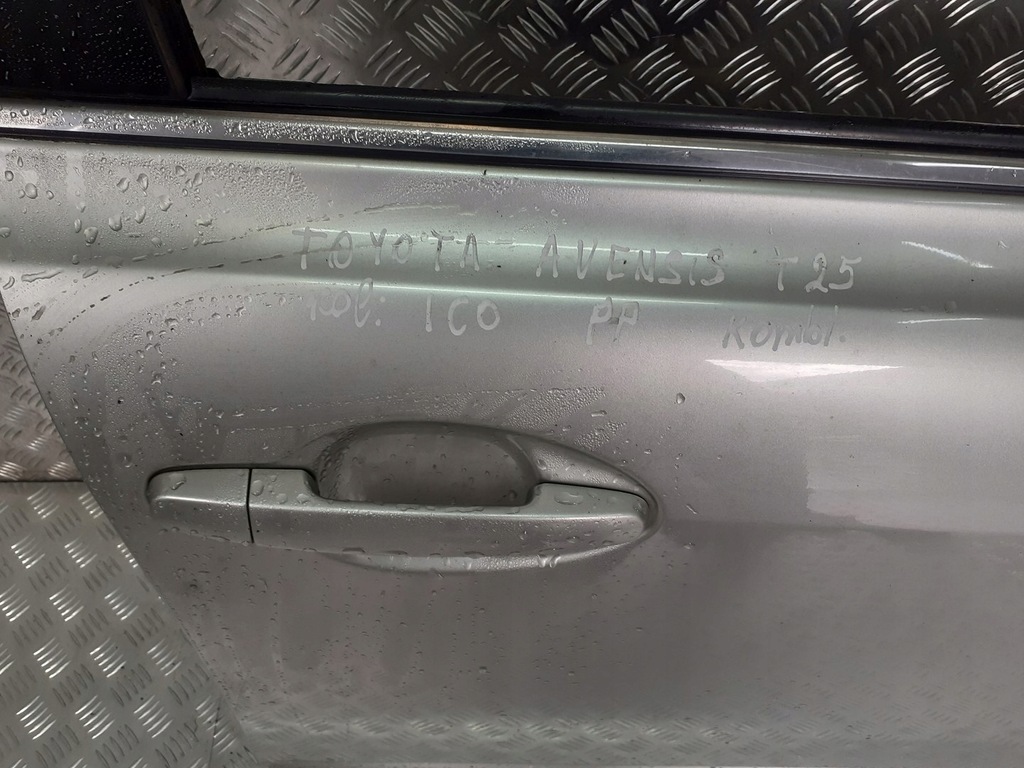 фото №5, Двері правий перед toyota avensis t25 1c0