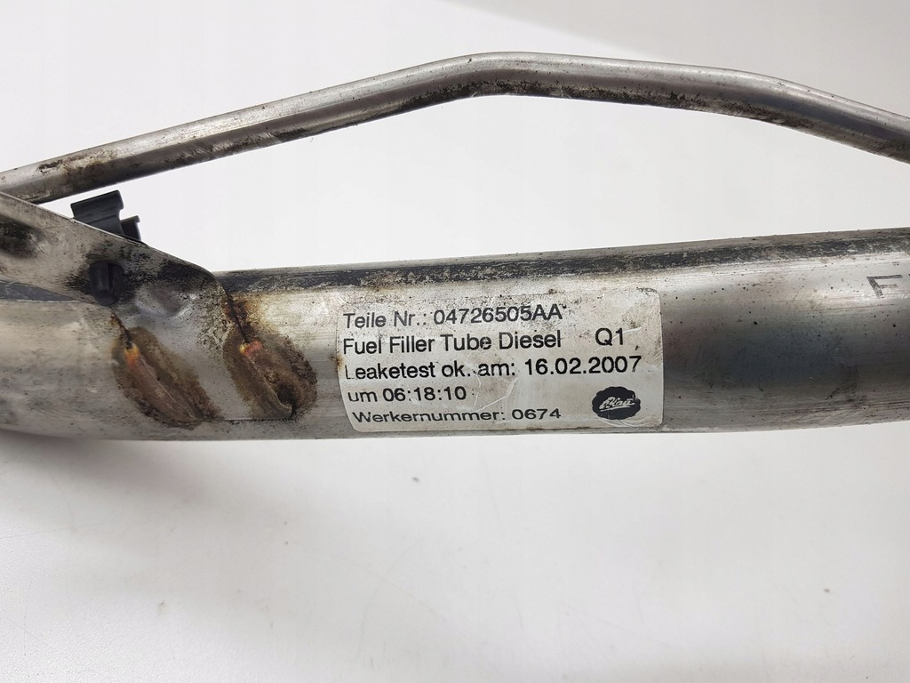 фото №7, Chrysler 300 - 300c 2007 труба заливної пального