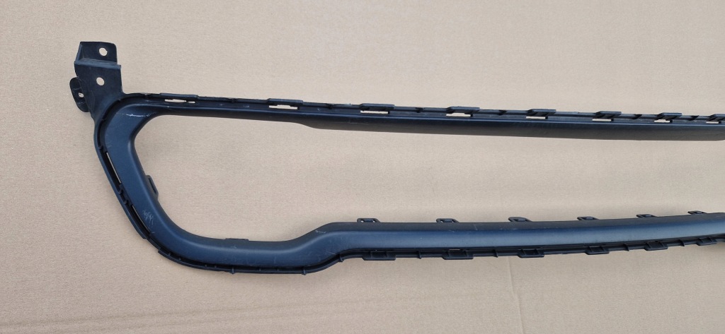 Решітка радіатора рамка бампера jeep cherokee 2015 Ціна