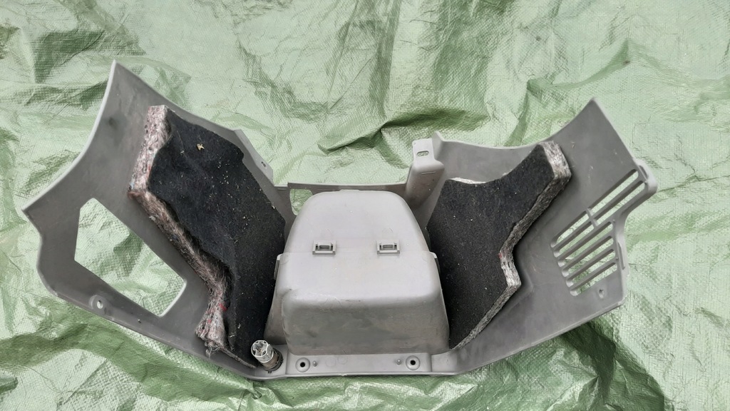 фото №6, Бардачок полка разъём dodge caravan chrysler voyager iv