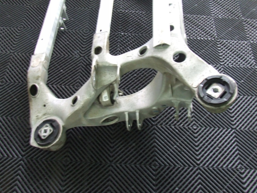 фото №12, Tesla model s підрамник підвіска 1009826-00-a