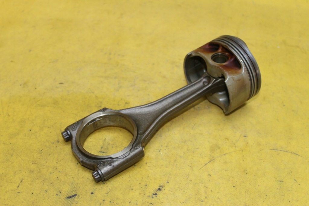 фото №1, Поршень шатун шатун s6 c6 5.2fsi 07lae bxa