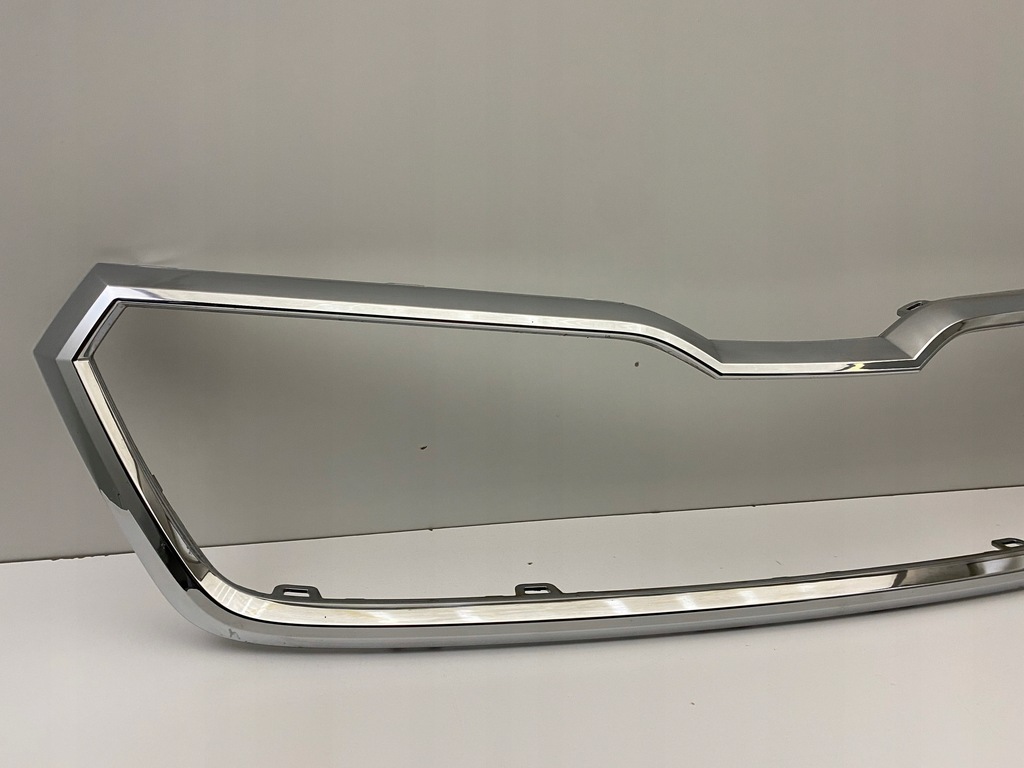 фото №2, Skoda kamiq 658 рамка решётка хром молдинг 19-