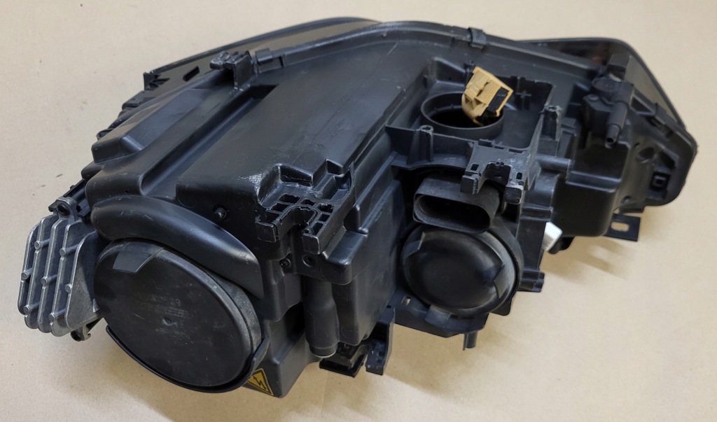 Фара перед bixenon некерований фара правий led audi a5 8t рестайлінг  оригінальний номер europ Оригінал