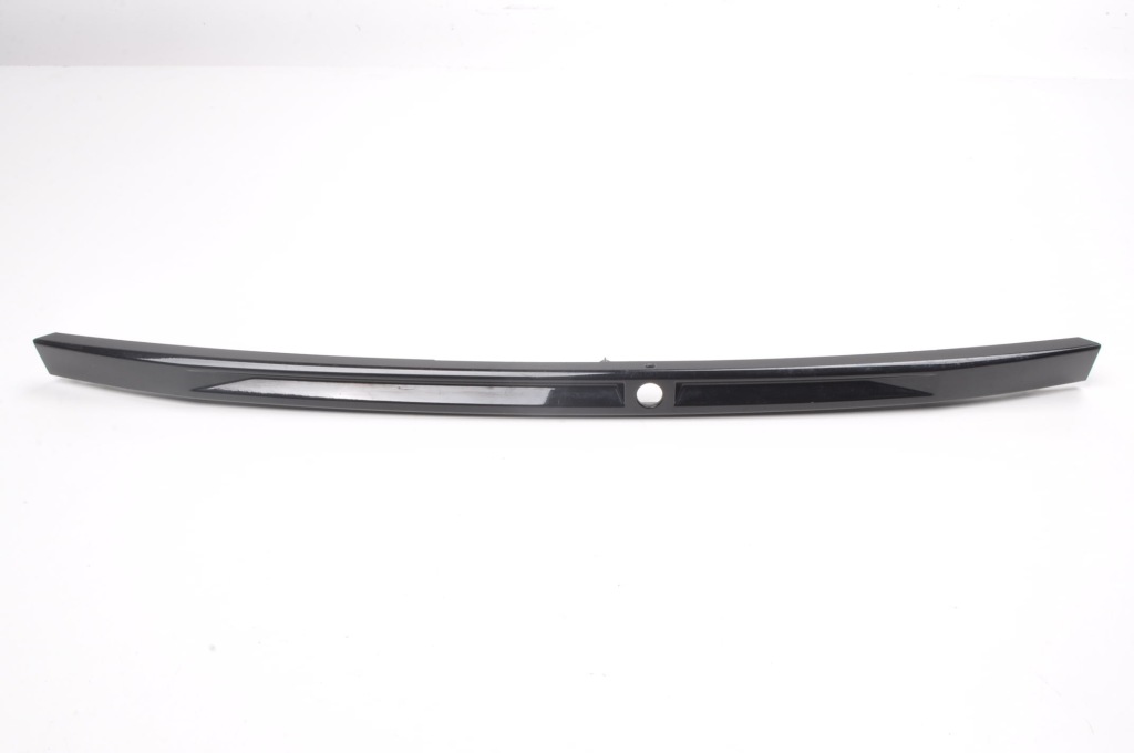 фото №1, Peugeot 2008 ii lift молдинг кришки накладка