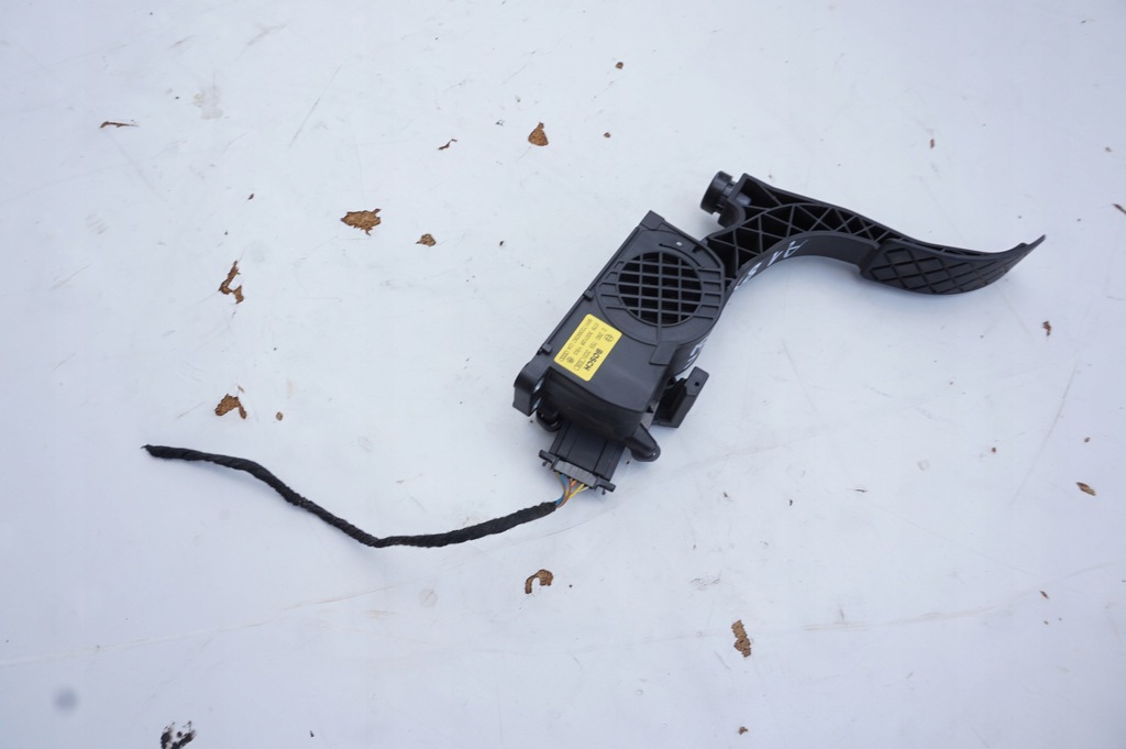 фото №1, Педаль газа 6r1723503c audi a1 8x