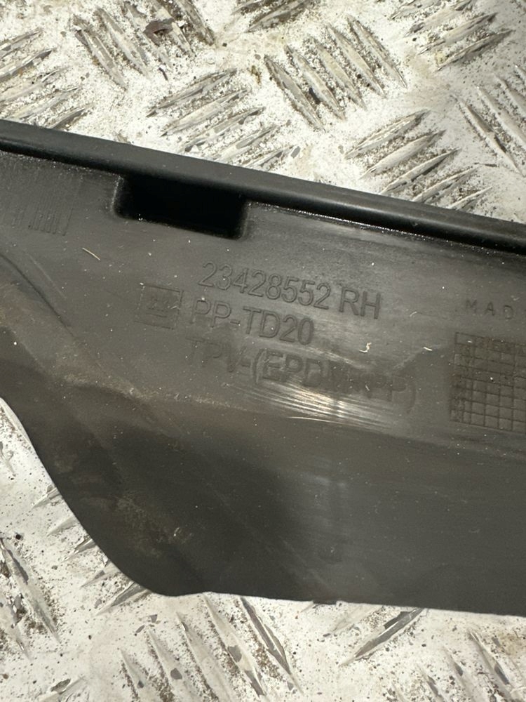 Канал воздуха chevrolet corvette c8 23428552 с Разборки