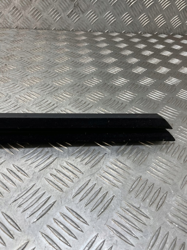 Bmw оригінальний номер 7407420 3' g20 g21 молдинг ущільнювач дверей правий перед передні Недорого