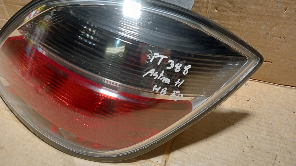 фото №3, Opel astra h hb лампа задняя правая