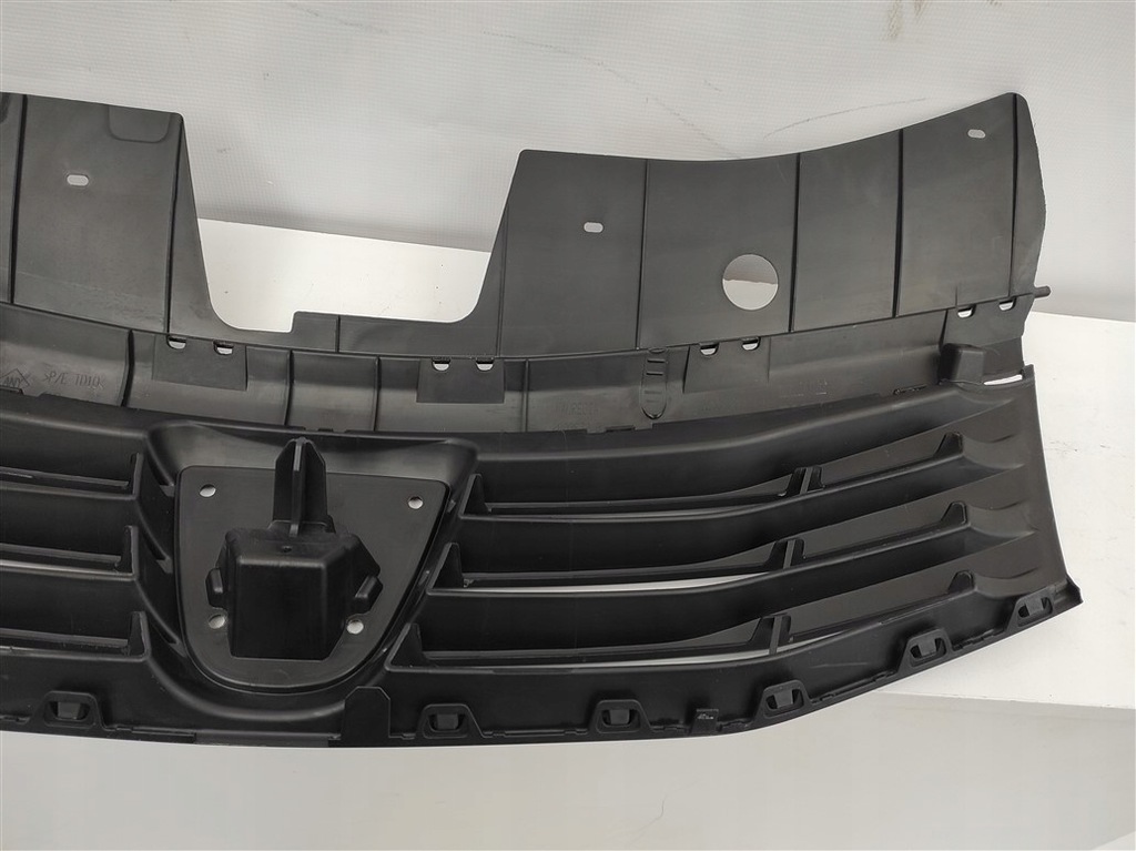 фото №8, Решітка радіатора решітка радіатора dacia sandero 2008-2013 8200735104