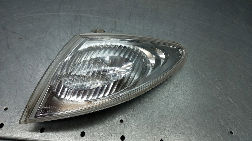 фото №1, Поворотник левый mazda premacy