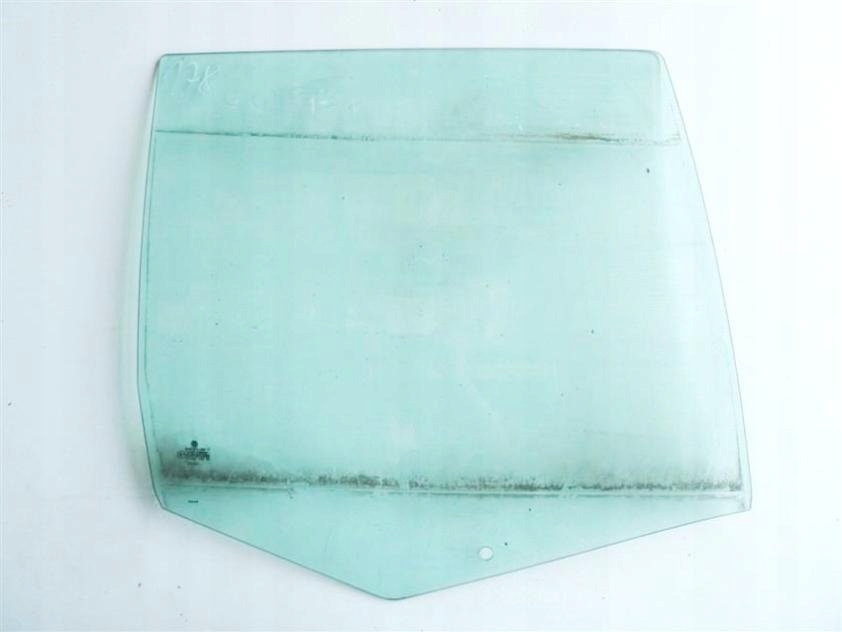 Купить Стекло задняя правый  vw golf iv хэтчбек 1997-2004 год 2001r