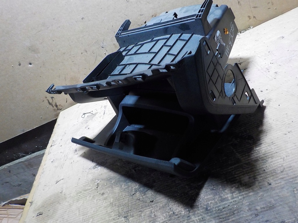 фото №4, Бардачок пасажира renault scenic iii 10r.