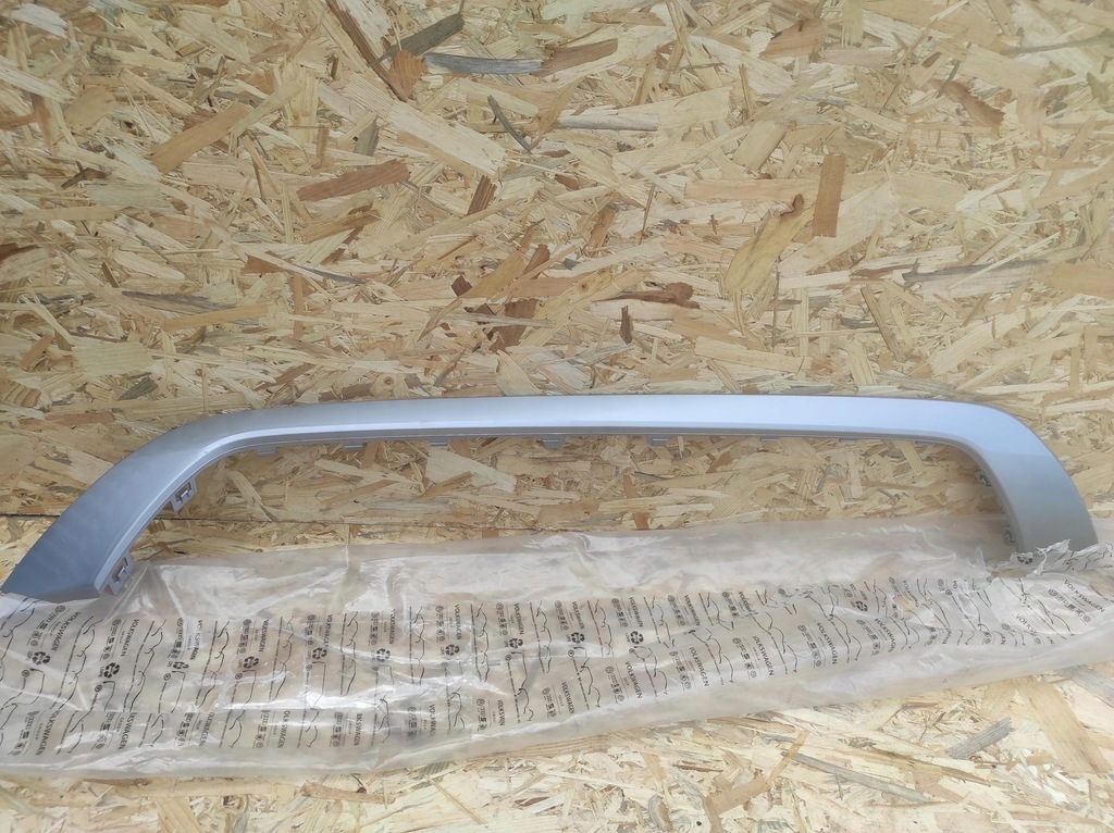 фото №1, Молдинг бампера задняя vw t cross