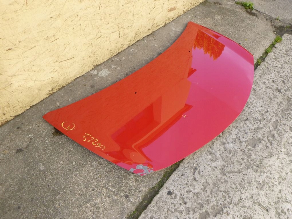 фото №8, Renault clio iii 3 05- капот