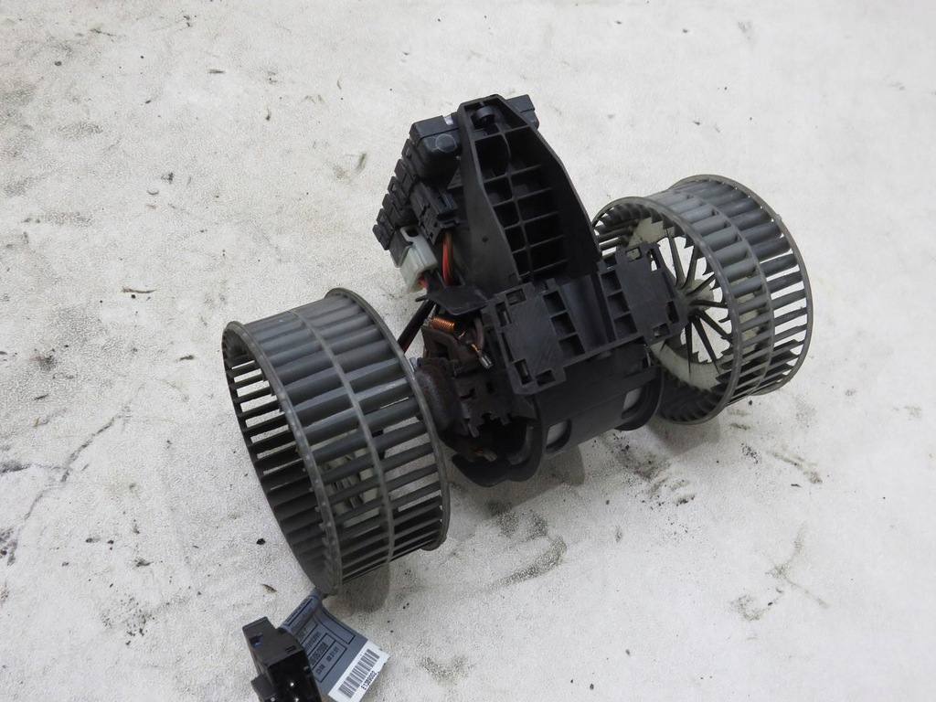 фото №1, Вентилятор воздуходувка резистор bmw e63 e64 3.0 d