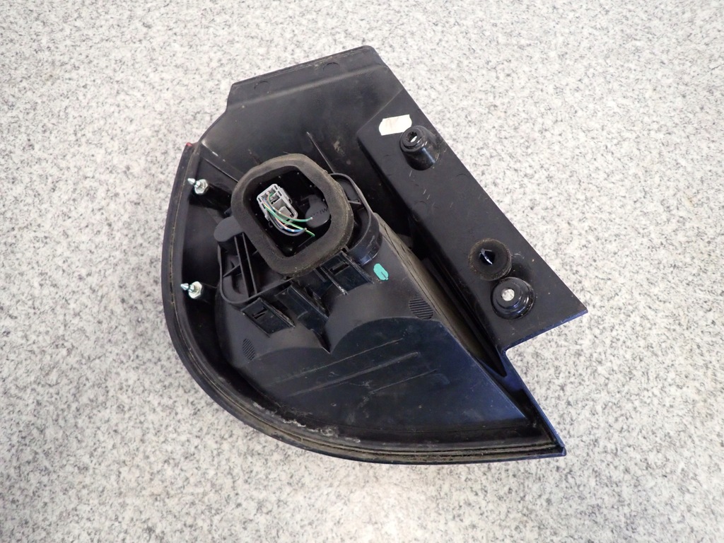 фото №5, Mitsubishi colt 3d 09- лампа задняя правая w крыло