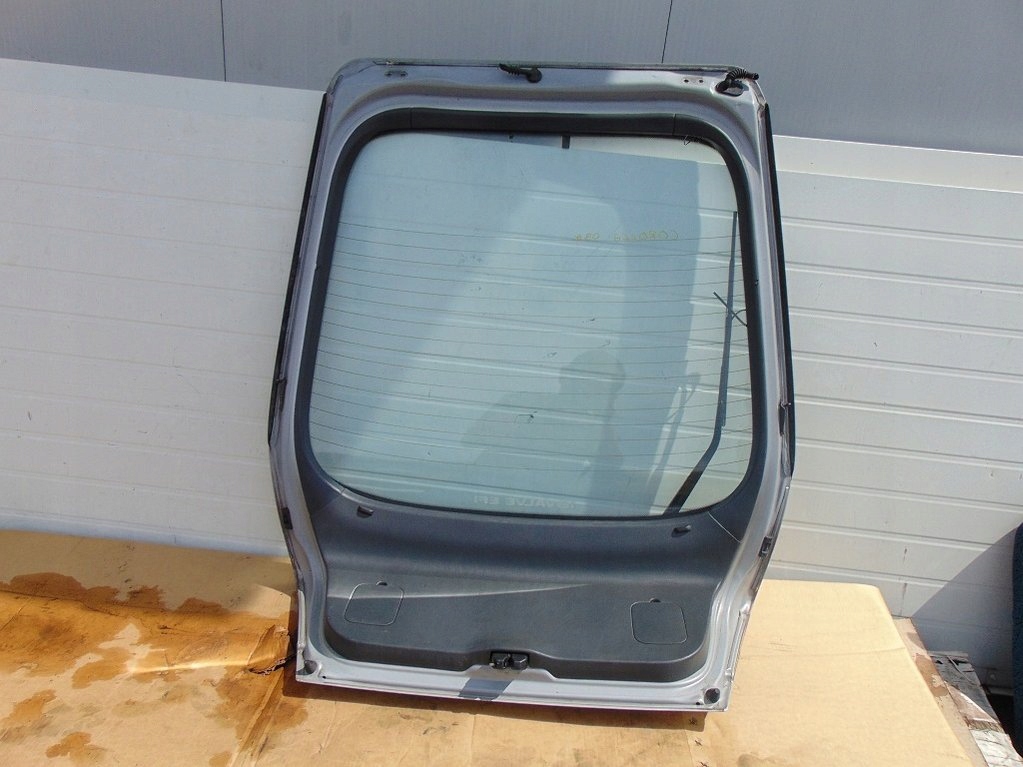 фото №6, Toyota corolla e10 liftback крышка багажника багажника накладка