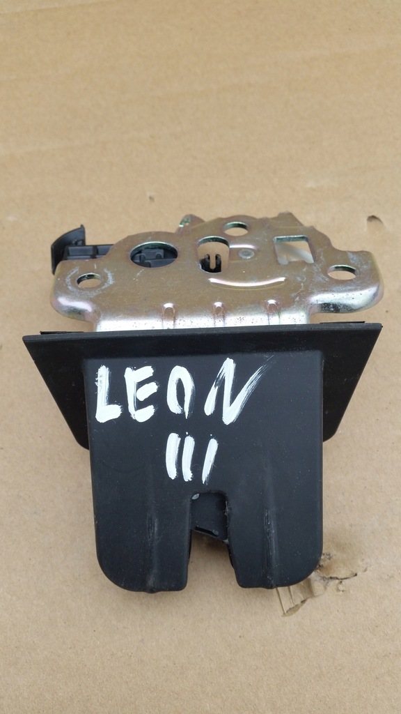 фото №1, Замок кришки 5e0827505a leon iii