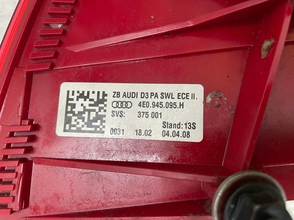 фото №7, Audi a8 d3 2 lift 08-10 лампа права задня задня 4e0945096h