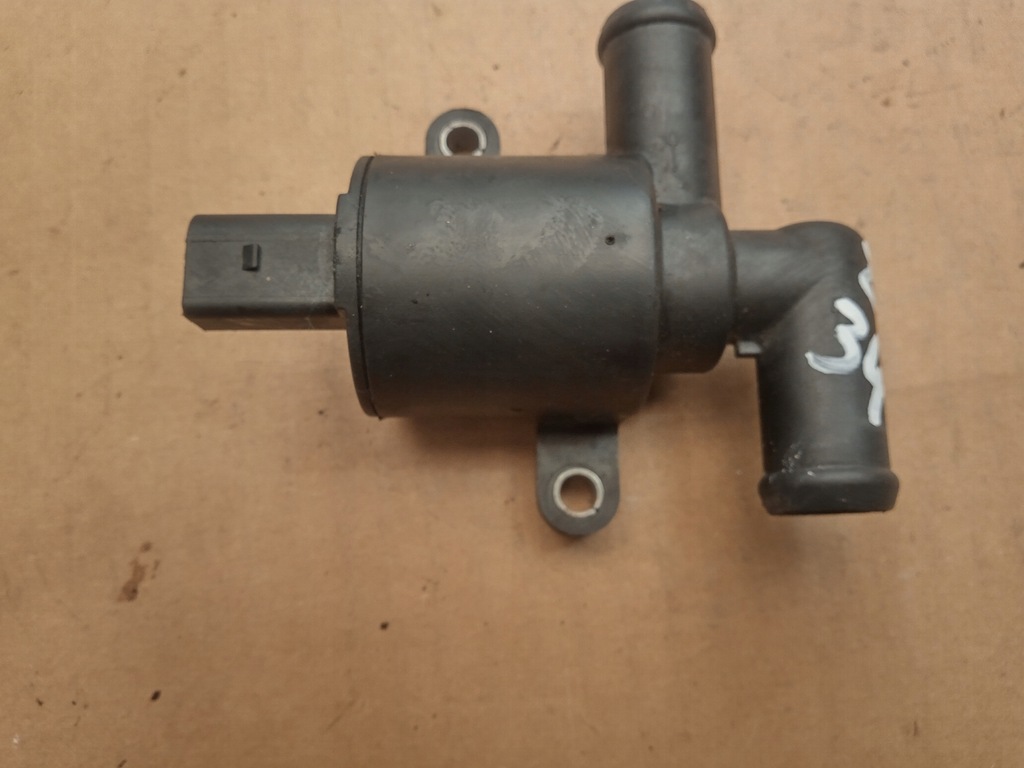 фото №1, Клапан электромагнитный vw audi 4h0121671d