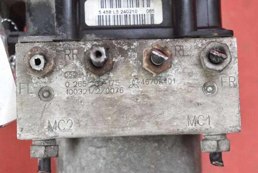 фото №8, Насос abs 4670a401 mitsubishi colt 6 vi z30 1.3 16v 95 km 02-12