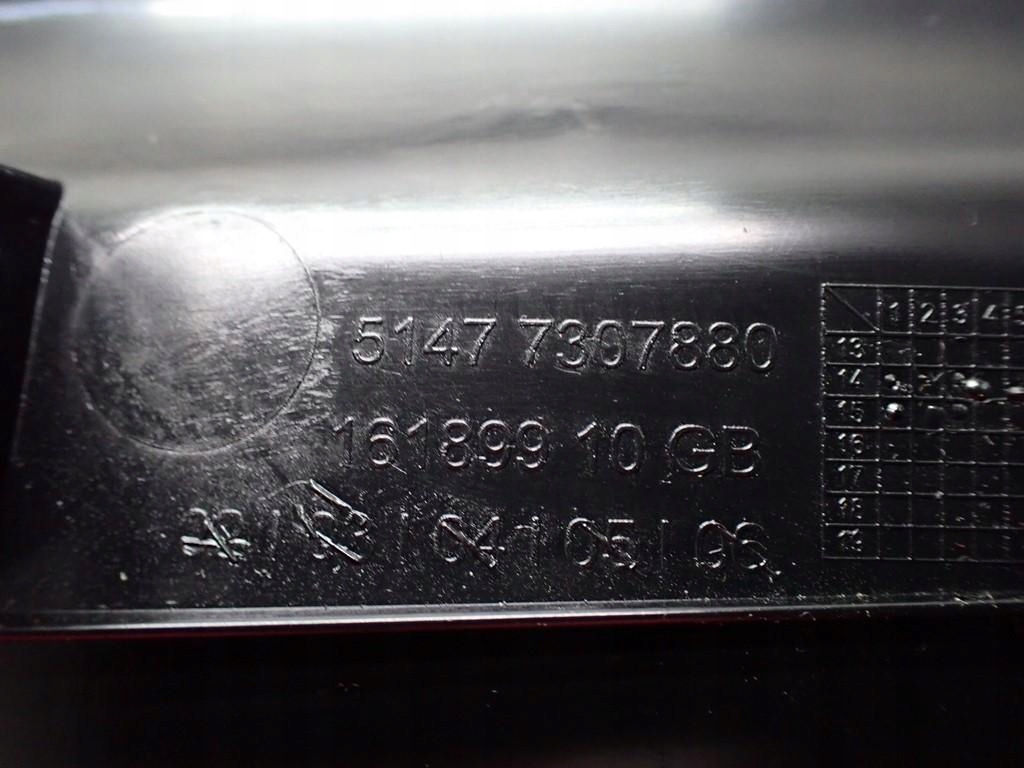 Накладка порог порог стойка правая  задний mini cooper f55 15r Оригинал