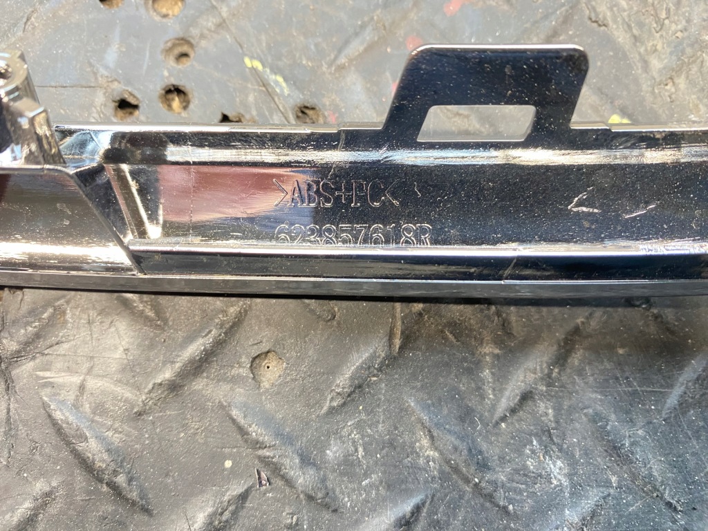 фото №6, Молдинг хром решітка бампера dacia sandero 2 ii