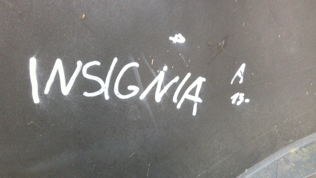 Opel insignia a 08-13 бампер перед решётка радиатора решётка решётка  13288286 551004542 Цена