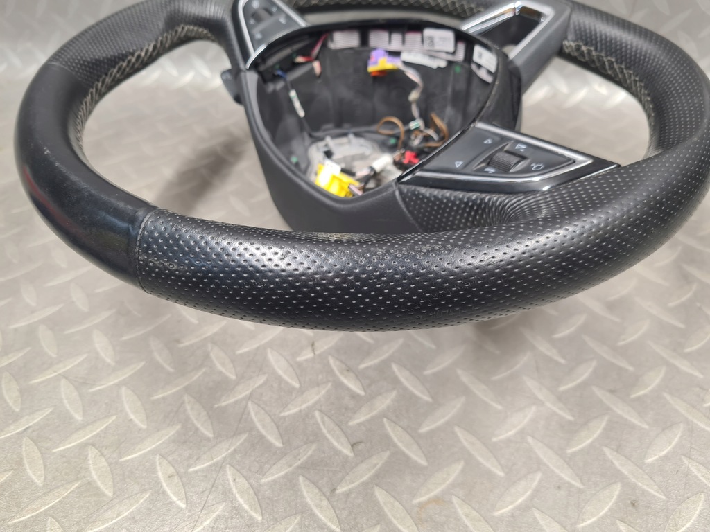 фото №10, Повітропровід шкіра шкіряний перфорована підігрів skoda superb iii sportline