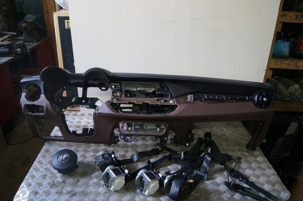 фото №1, Alfa romeo stelvio консоль подушка безпеки ремені оригінал