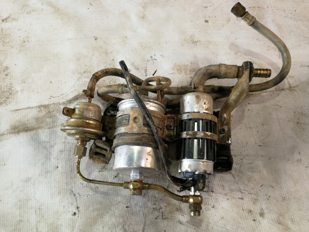 Насос топлива фильтры клапаны комплект mercedes w201 190e 568 Оригинал