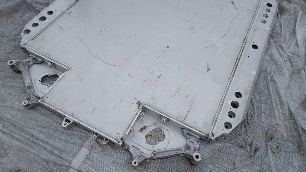 фото №11, Bmw i4 g26 пол рама корпус аккумулятор аккумулятор