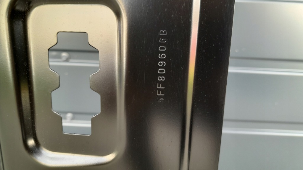 Seat cupra formentor правое  обшивка рама порог стойка Оригинал