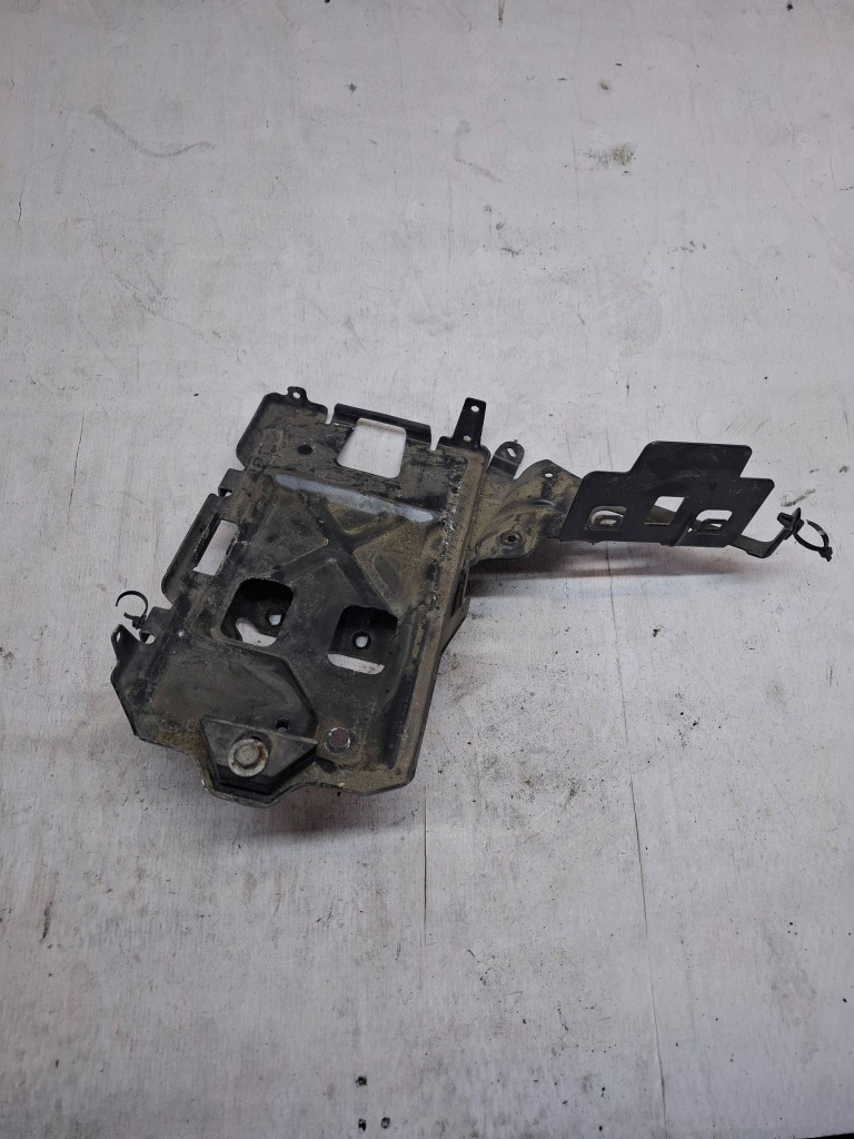 фото №1, Opel insignia b основание полка аккумулятор 84221669