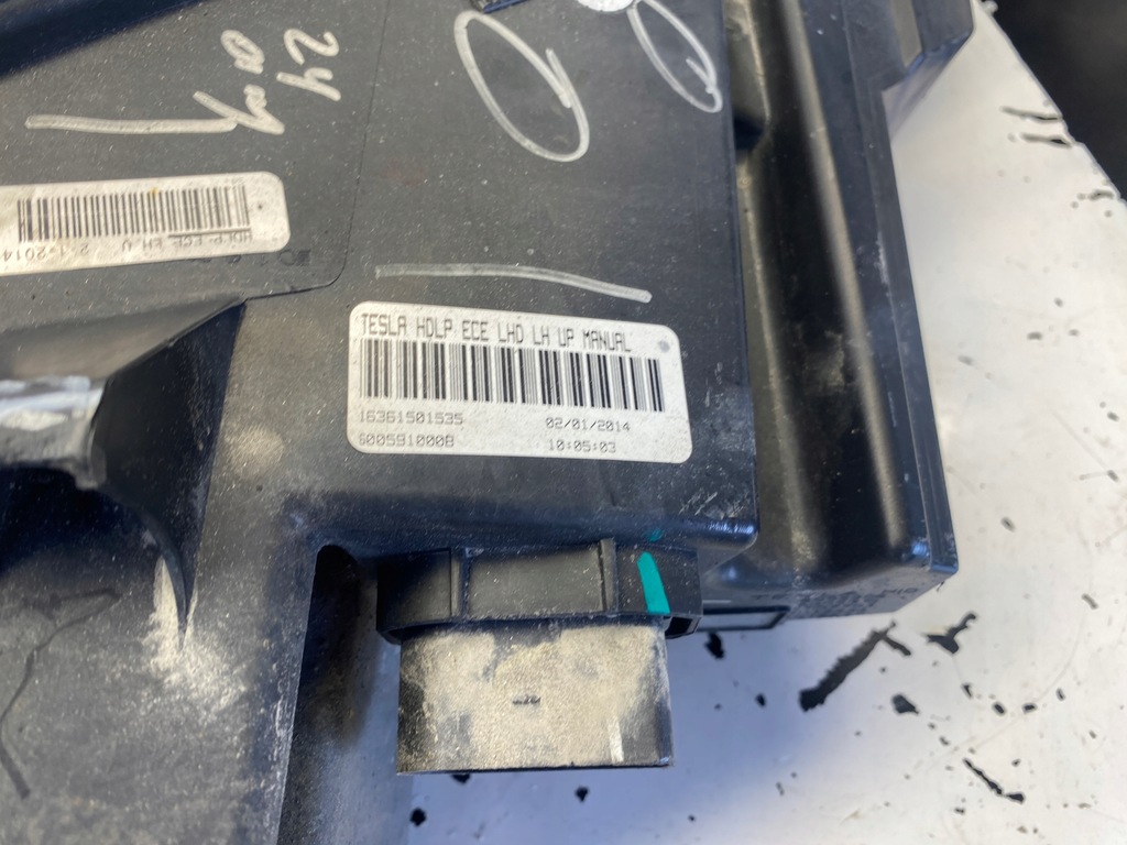 фото №11, Tesla s лампа левый перед ксенон 600592000b