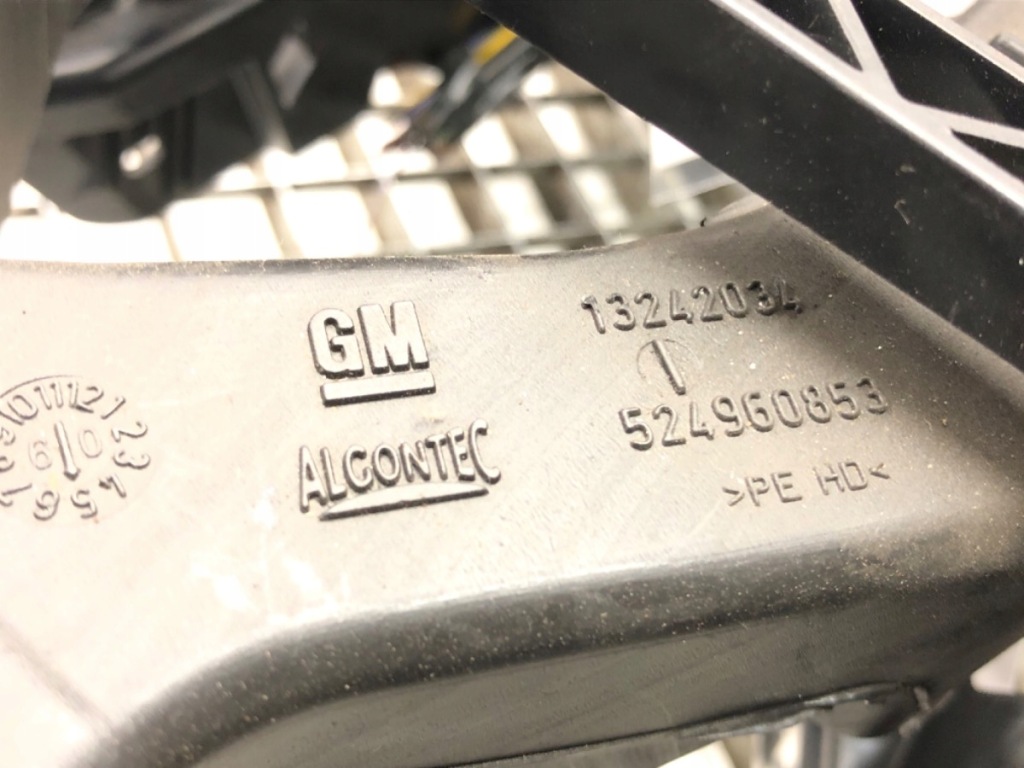 фото №9, Тунель середній opel insignia a kombi 08-17