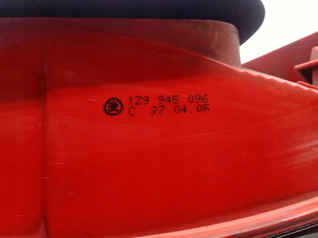 фото №8, Лампа правий задня skoda octavia ii kombi 1z9945096