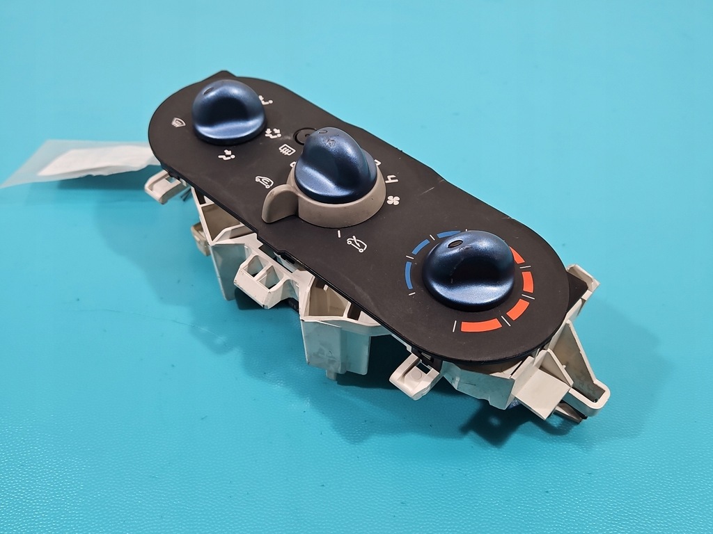 фото №1, Консоль панель обдув renault twingo ii 080326-2-a-8506 0991282c