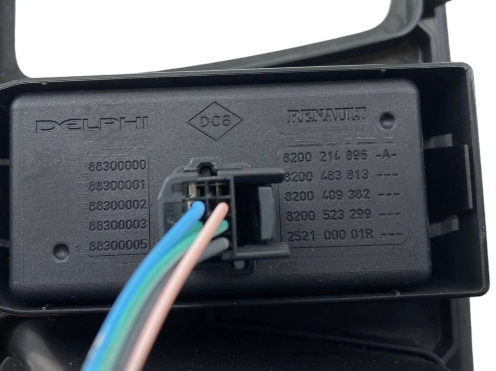 Renault clio 3 2010 форсунки / ґрати середнього обдув панелі приладової панелі Київ