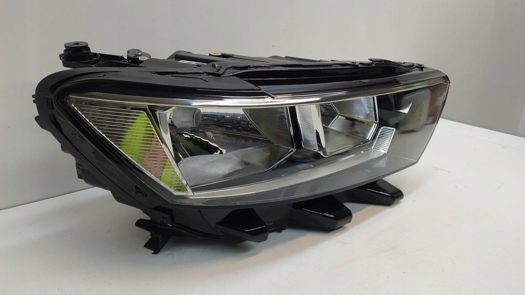 фото №1, Лампа правая перед vw t-roc 2ga941006b