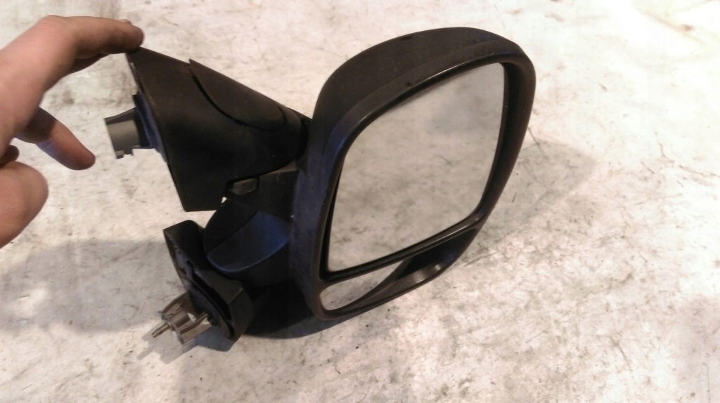 фото №1, Opel vivaro traffic 01- дзеркало праве корпус