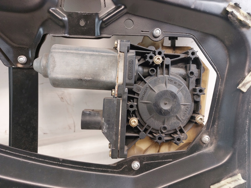 фото №8, Підйомник скло рамка лівий задня audi a3 8l