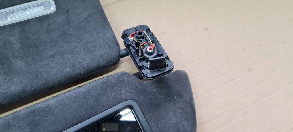 фото №5, Sq7 4m q7 защита солнцезащитная козырёк правый перед alcantara 4m0858834b