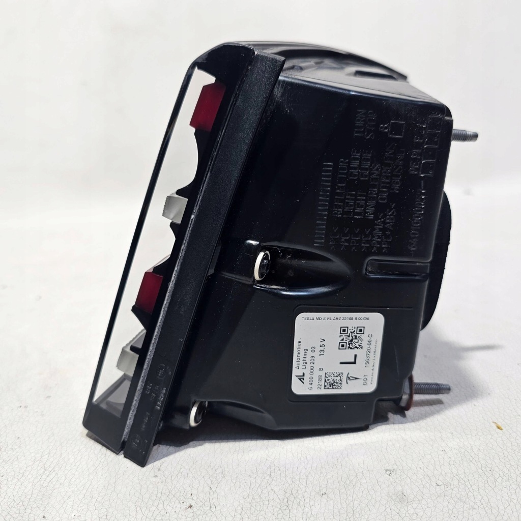 фото №11, Лампа левая задняя задняя tesla model s plaid 1563720-00-c