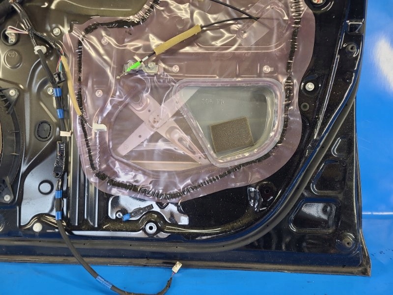 фото №15, Дверь передние правое toyota prius plus 67001-47100