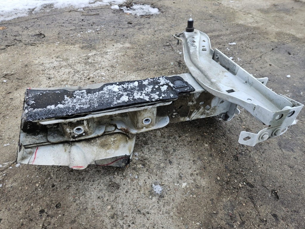 Лонжерон правый  peugeot 208 1 в Украине